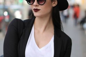 Alegerea rujului în funcţie de ochelarii de soare pe care îi porţi