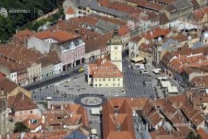 Braşov: Expoziţia de fotografie „România: Evoluţie” – prezentată de AGERPRES, în Piaţa Sfatului