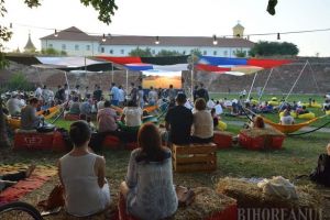 O vară ca-n filme: Orădenii, invitaţi să vizioneze filme în aer liber şi concerte spumoase!