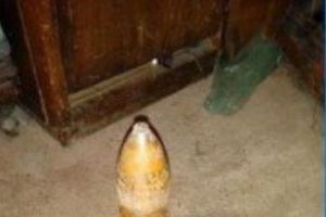 Ce mai vând românii! Un tânăr a pus la vânzare pe un site de pe internet, un OBUZ. Poliţia este în alertă!