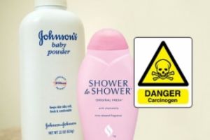 Scandal IMENS la Johnson & Johnson. Pudra de talc este cancerigena