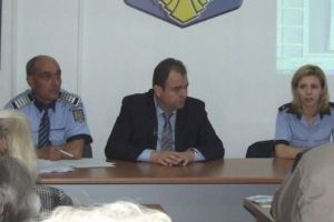 INCREDIBIL. O grupare mafiotă i-a oferit unui poliţist de frontieră o sumă colosală. Răspunsul i-a surprins pe infractori