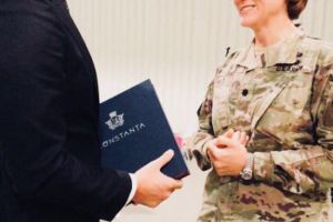 Ceremonia schimbului de comanda in Garnizoana Ansbach a armatei Statelor Unite la baza de la Mihail Kogalniceanu (galerie foto) 