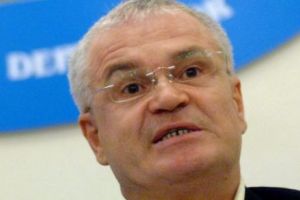 Eugen Nicolicea despre recomandările Comisiei de la Veneţia pe tema legilor Justiţiei : “Le dă o palmă peste ochi celor de la Opoziţie”