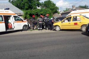 Accident pe strada Tecuciului. Două femei au ajuns la spital