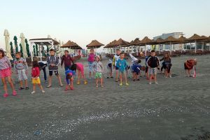 30 de copii de la Aşezământul „Sf. Ierarh Leontie” Rădăuţi, în tabără la Năvodari