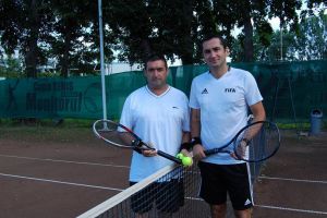 Dorin Goian va da piept, astăzi, cu tânăra speranţă Rarel Ilisei