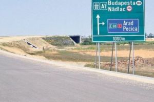 Transport agabaritic pe A1. Cinci zile se circulă încet spre Nădlac