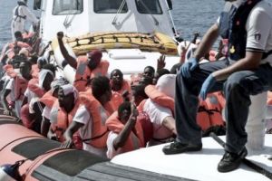 Franţa şi Malta PRIMESC MIGRANȚI: cîte 50! Anunţul premierului Italiei