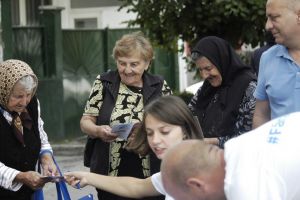 Peste 400 de agniţeni au semnat pentru „Fără penali în funcţii publice” în câteva ore