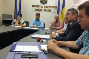 Măsuri dispuse de presedintele Constantin Radulescu pentru prevenirea efectelor inundaţiilor în localităţile Băbeni, Alunu şi Ocnele Mari