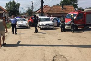 Accident mortal in Kuncz. Un tanar a lovit cu masina mai multi oameni si a fugit de frica romilor