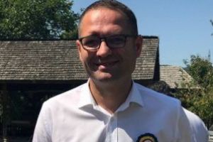 Senatorul Bogdan Matei: Elevii de liceu vor primi 250 de lei lunar dacă venitul pe membru de familie este sub 500 de lei