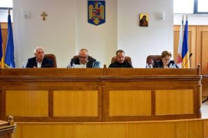 Din şedinţă în şedinţă la Consiliul Local Oneşti