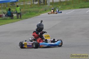 Karting/ CN Școlar: Luptă strânsă