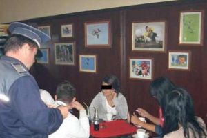 Razii în baruri şi restaurante