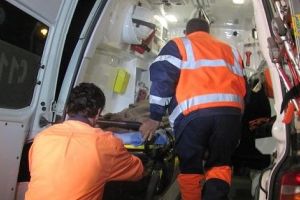 Scandal lângă Autogara Sud din Piteşti. Un poliţist, rănit la cap