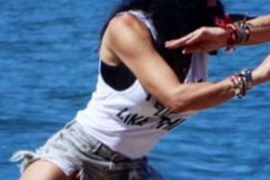 Poze INCEDIANRE cu Mihalea Rădulescu şi modul cum îşi petrece VACANŢA. În niciun caz pe ŞEZLONG