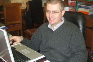 Se eliberează un loc în conducerea Muzeului Naţional al Unirii din Alba Iulia – Directorul adjunct Constantin Inel va fi noul manager al Complexului Muzeal Arad