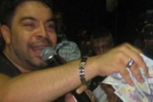 Legătura dintre FLORIN SALAM şi TRANSSEXUALUL Roxi. Cum a ajuns acesta să se PROSTITUEZE în Anglia. MANELIȘTII sunt în stare de ȘOC de când s-a aflat ADEVĂRUL