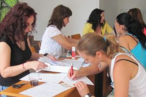 Absolvenţii de liceu pot solicita indemnizaţie de şomaj