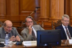 Comisia de la Veneţia deschide uşa unor noi controverse juridice