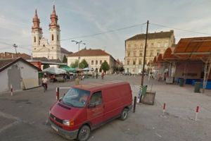 Pieţarii, aşteptaţi ASTĂZI la Primărie! Marin Lupaş: „Oprim desfiinţarea Pieţei Catedralei”