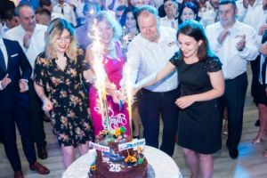 25. La mulţi ani Astor-Valpet!