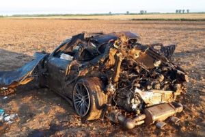 Accident mortal, in Dambovita. Soferul unui Porsche si-a pierdut viata. Politistii au gasit in masina doua sacose cu lire sterline