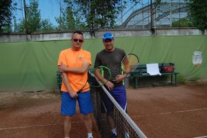 Duelul dintre veteranii Vasile Vrânceanu şi Dumitru Catarig e primul meci al săptămânii ...