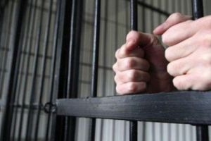 Arest preventiv pentru băiatul care şi-a ucis verişoara de 3 ani