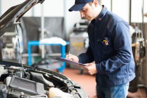 7 măsuri ce trebuie luate pentru a nu-ţi strica maşina prematur