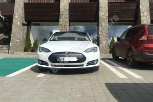 DÂMBOVIȚA: Staţia de încărcare electrică de la Peştera a început să atragă turişti şi pe acest segment