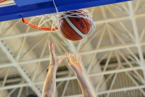 România a pierdut ultimele meciuri ale turneului Diviziei B de baschet feminin U20 de la Oradea, ratând promovarea în primul eşalon