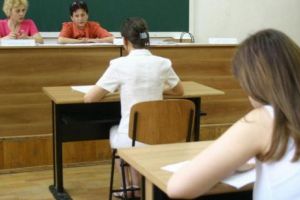 DEFINITIVAT 2018. Peste 8.900 de candidaţi vor susţine miercuri examenul de a avea dreptul de practică în învăţământul preuniversitar