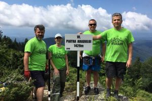 De MARE AJUTOR pentru turiştii care vizitează Masivul Găina! Ce au făcut cei de la Hoinarii Zărandului (FOTO)