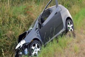 ACUM: Încăierare între romi la Stoeneşti