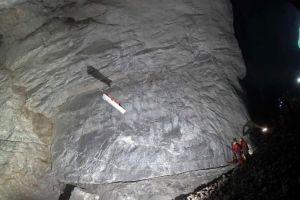 Exerciţiu naţional: Zeci de speologi au simulat un accident în Peştera Cetăţile Ponorului (FOTO)