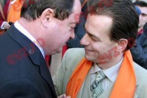 Un fost ȘEF al spionilor: „UN PEDELIST fruntaş care URA LIBERALII susţine un liberal care URA PEDELISMUL”