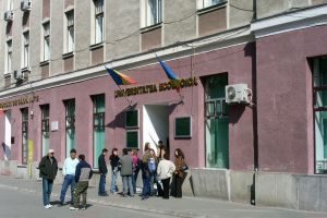 Pregătiri pentru mutarea în casă nouă. Joi şi vineri, devenii nu vor putea să achite taxele şi impozitele