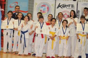Sportivii  Clubului  KARATE KYOKUSHINKAI Târgu-Jiu, medaliaţi la Campionatul European şi Liga Kyokushin