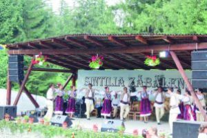 Sintilia de la Zăbala, marcată prin spectacole ample, tradiţii, obiceiuri şi produse locale