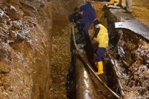 Apa rămâne şi astăzi oprită în Șchei