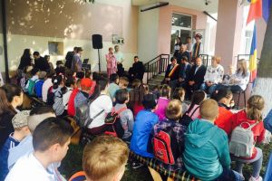 La Bălcăuţi a debutat Școala de vară pentru 100 de copii de etnie ucraineană din judeţul ...