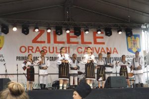 Festivalul „Din stejar, stejar răsare”, ediţia a VII-a, la Cajvana