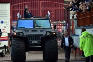 Diego Maradona a preluat echipa Dinamo Brest. Imagini de la prezentarea oficială a argentinianului