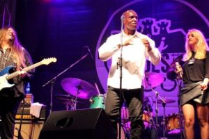 Super Blues Event în Cetatea Medievală!