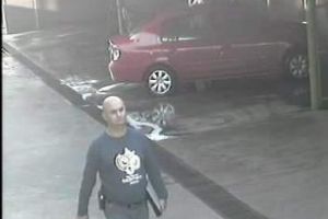 Un individ dubios umbla prin Ploiesti si cere informatii despre locuitori. Il cunoaste cineva?