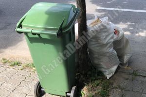 Luni şi marţi nu s-a colectat gunoiul în Târgovişte şi alte zeci de localităţi. Ce se va întâmpla miercuri