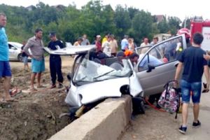 Şi-a rupt doi dinţi în accident